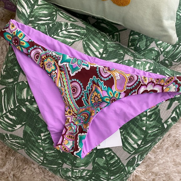 Becca NWT Reversible Bikini Bottoms SMALL - Picture 4 of 8